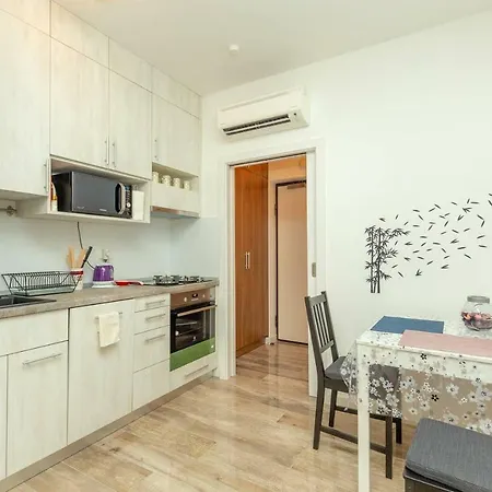 Apartament Charming Cozy Solitudo