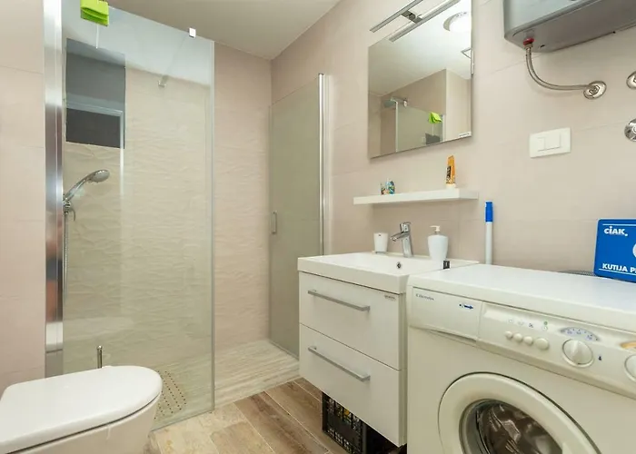 Charming Cozy Solitudo Апартаменты *